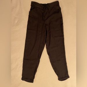 Maurices cropped pants